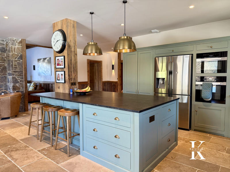 Châlet - 476 m² - 8 pièces