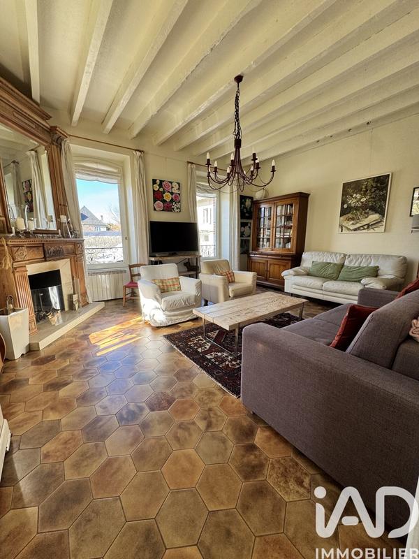 Maison - 198 m² - 5 pièces