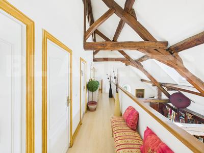 Appartement - 180 m² - 6 pièces