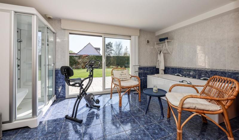 Villa - 389 m² - 7 pièces