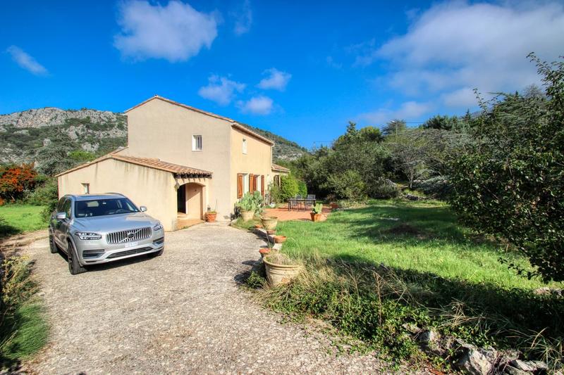Villa - 160 m² - 6 pièces