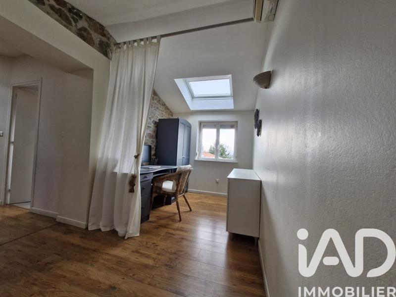 Maison - 229 m² - 7 pièces
