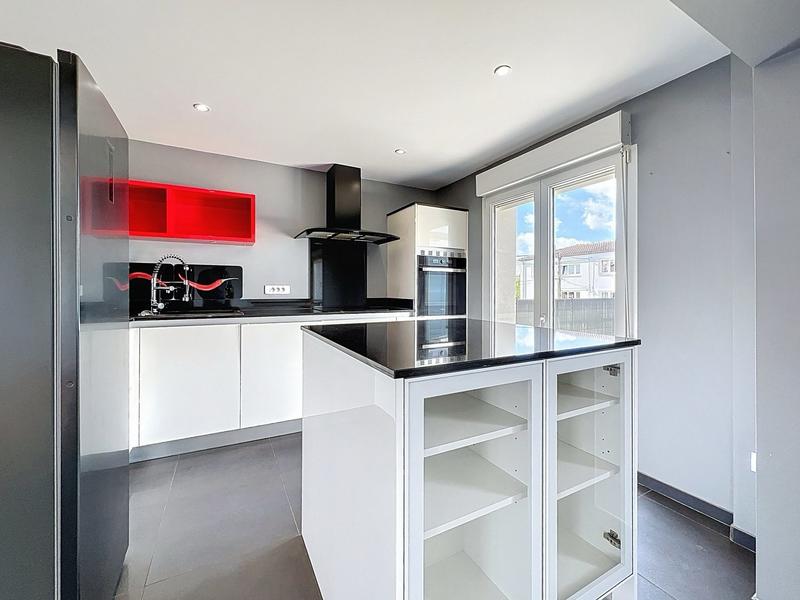 Maison - 82 m² - 5 pièces