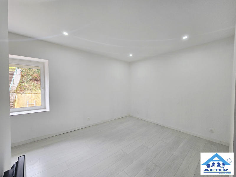 Maison - 98 m² - 5 pièces