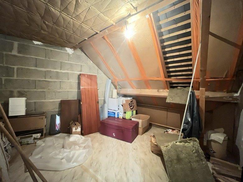 Maison traditionnelle - 211 m² - 7 pièces