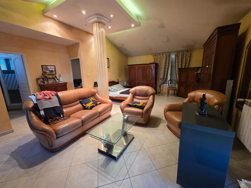 Maison - 156 m² - 4 pièces