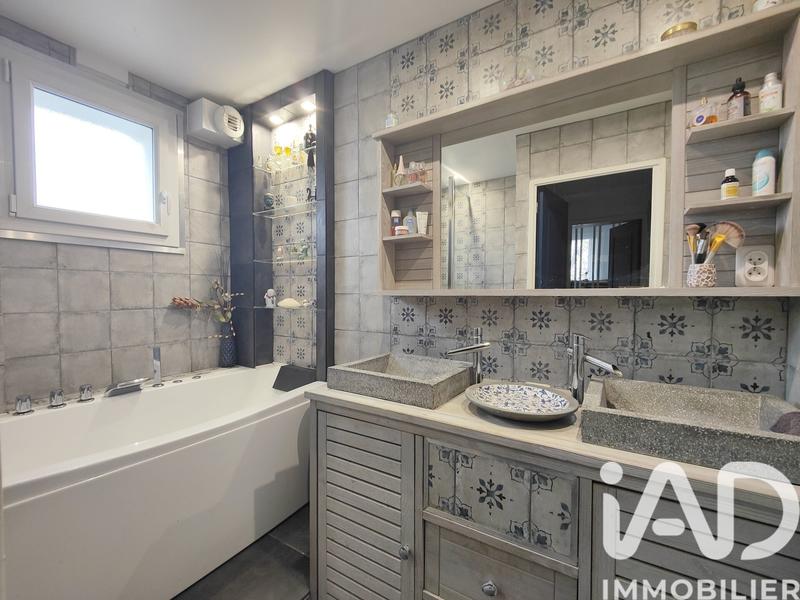 Appartement - 79 m² - 4 pièces