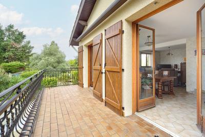 Villa - 210 m² - 10 pièces