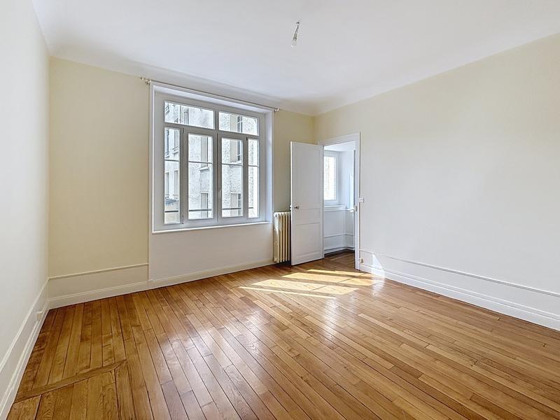 Appartement bourgeois - 134 m² - 5 pièces