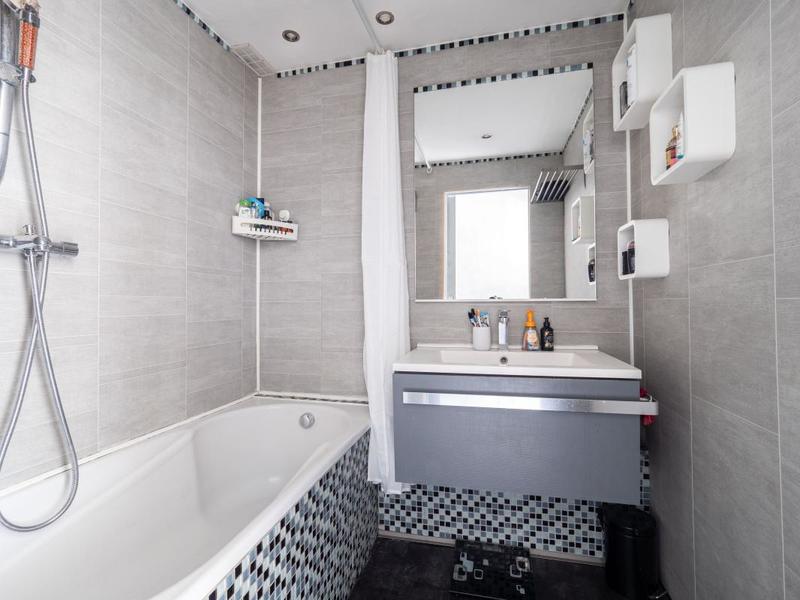 Appartement - 97 m² - 5 pièces