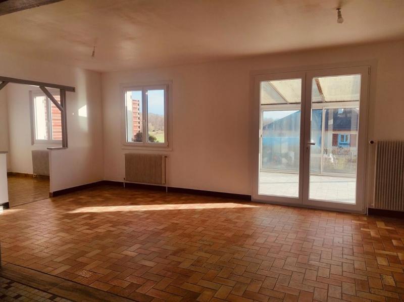 Maison - 90 m² - 6 pièces