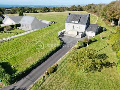 Propriété - 103 m² - 5 pièces