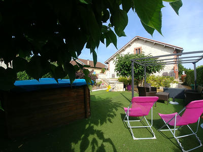 Maison - 199 m² - 5 pièces