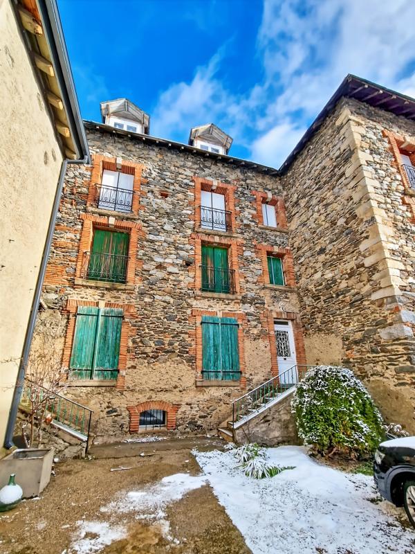 Duplex - 107 m² - 6 pièces