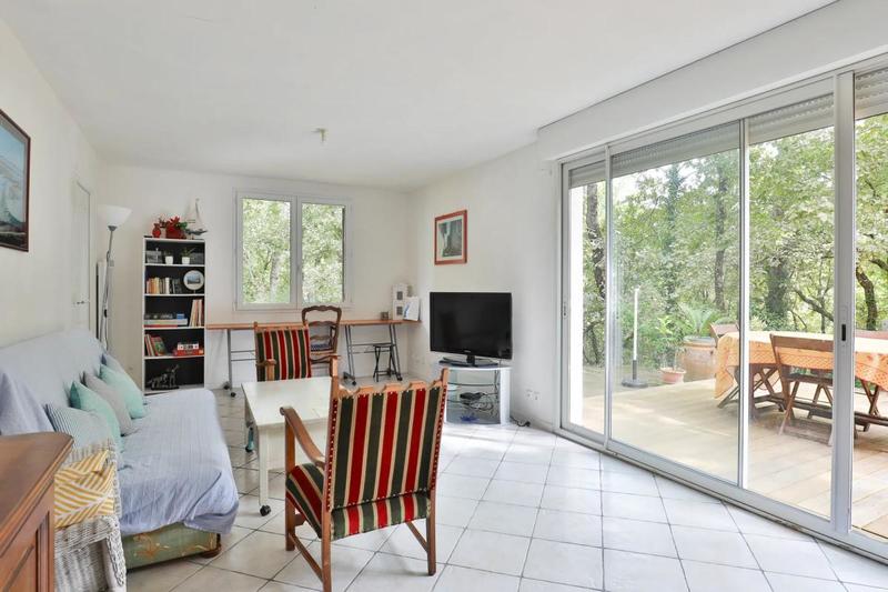 Maison - 209 m² - 9 pièces