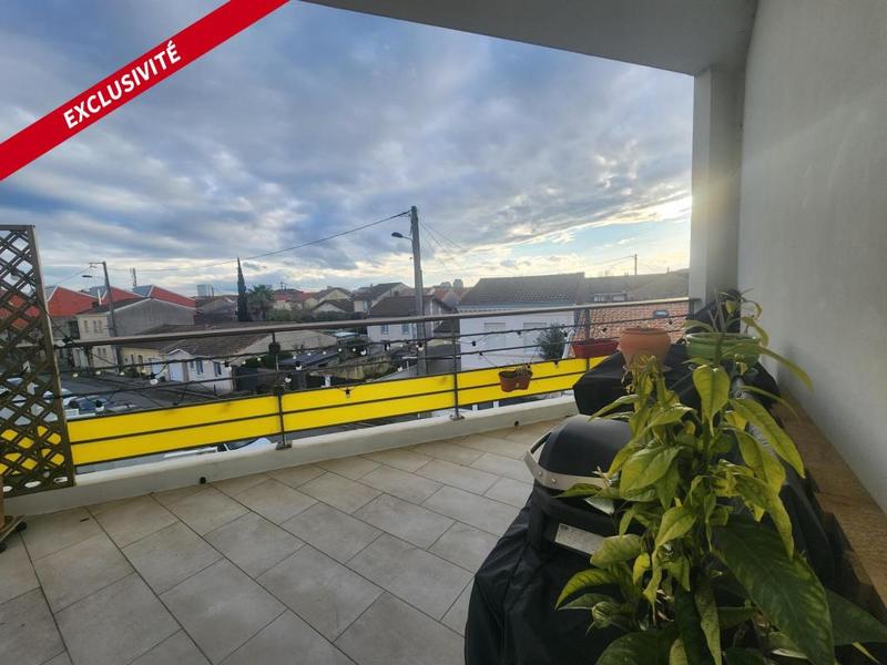 Appartement - 100 m² - 4 pièces