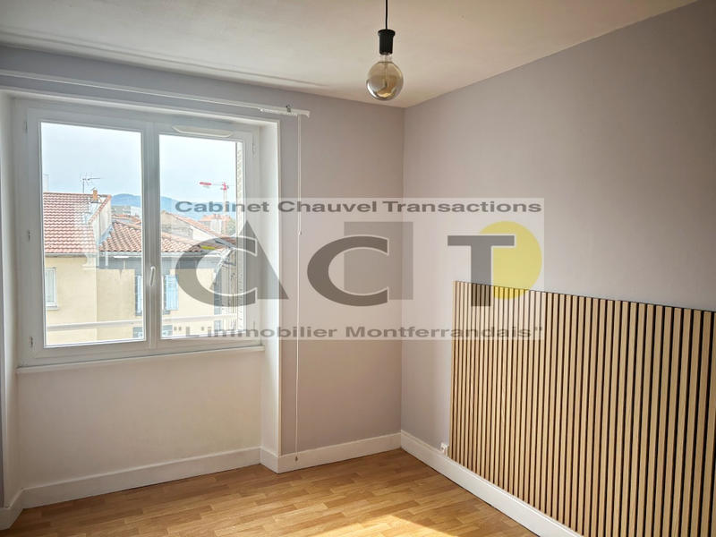Appartement - 65 m² - 4 pièces