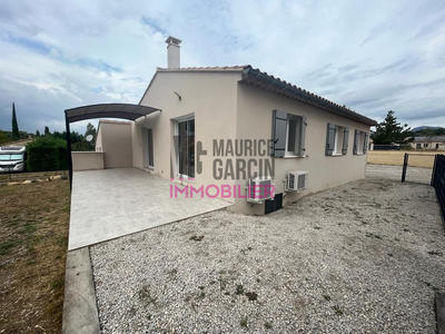 Maison - 93 m² - 4 pièces