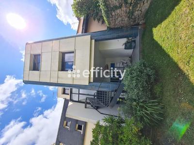 Maison - 103 m² - 5 pièces