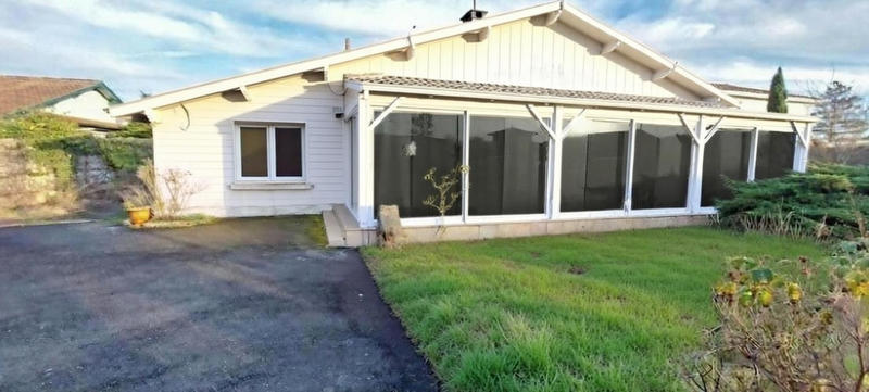 Maison - 94 m² - 4 pièces