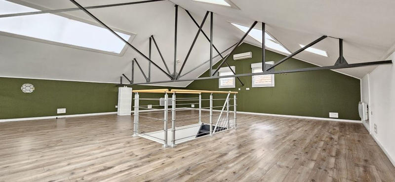 Immeuble - 150 m² - 3 pièces