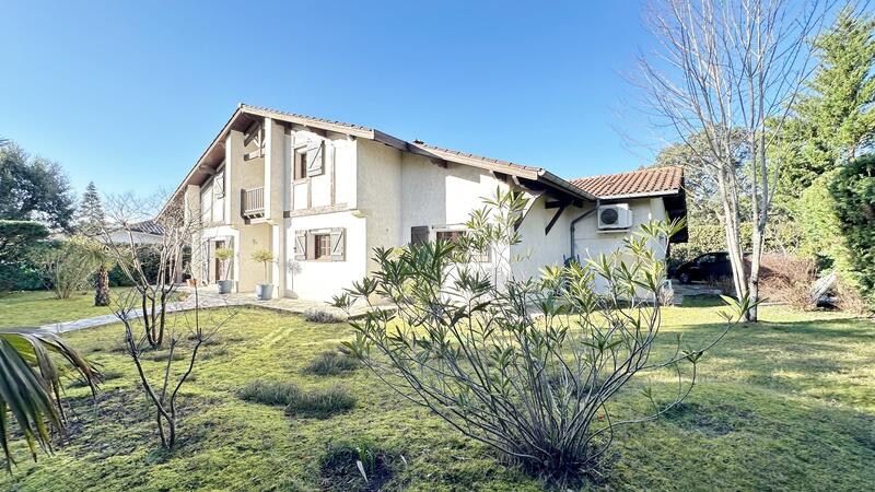 Maison contemporaine - 169 m² - 5 pièces