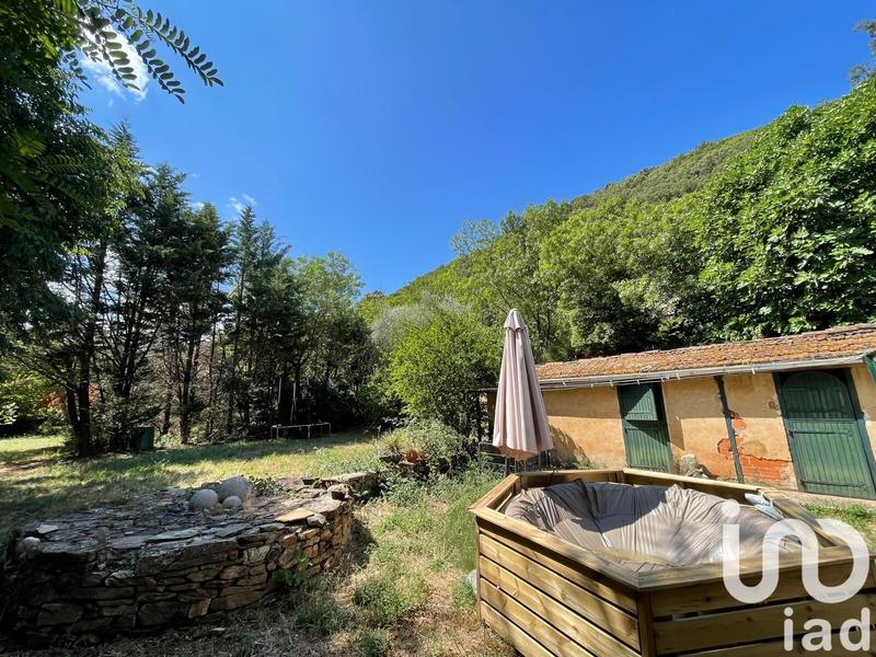 Maison - 220 m² - 9 pièces