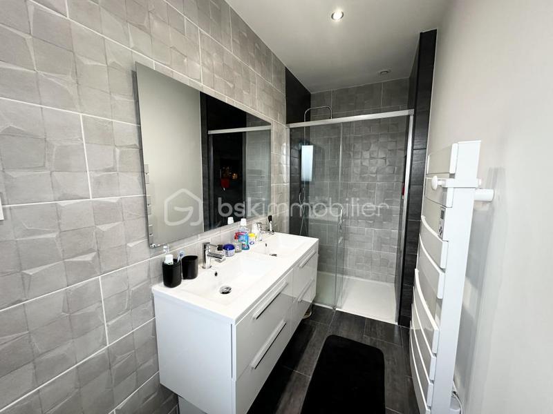 Maison d'architecte - 140 m² - 6 pièces