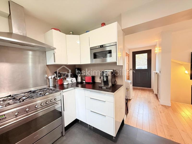 Maison - 121 m² - 5 pièces