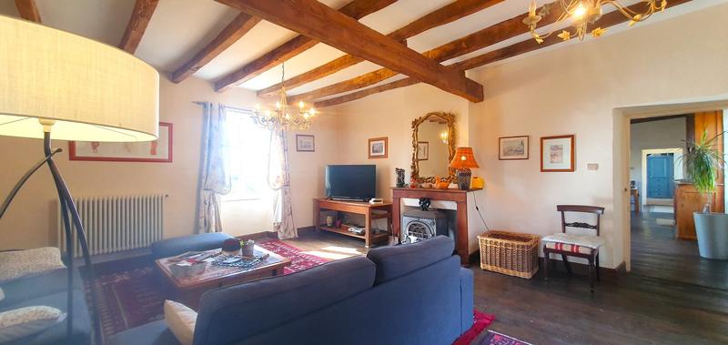 Corps de ferme - 431 m² - 11 pièces