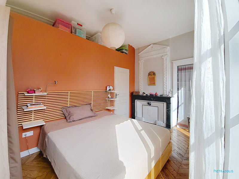 Appartement - 80 m² - 4 pièces