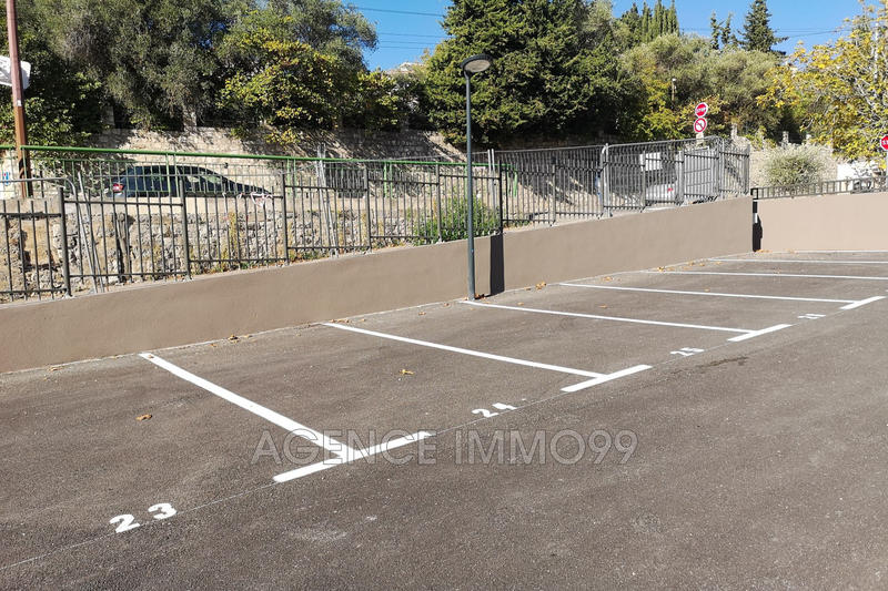 Parking / Garage - 13 m²