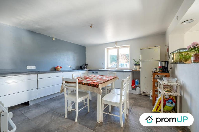 Maison traditionnelle - 140 m² - 6 pièces