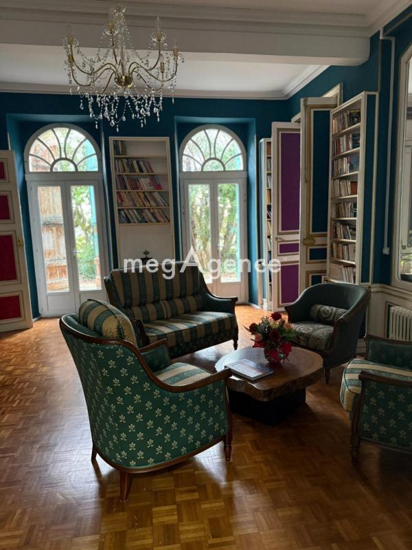 Manoir - 518 m² - 15 pièces