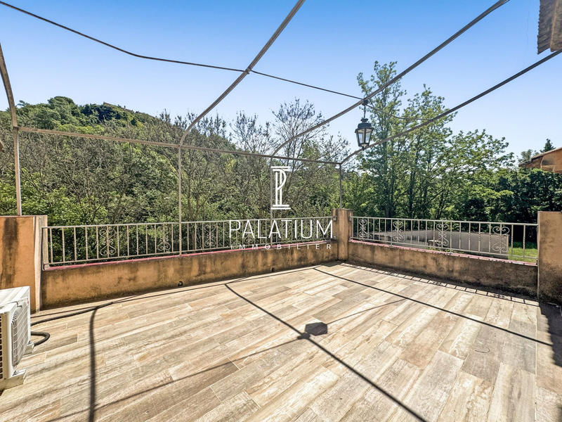 Bastide - 250 m² - 8 pièces