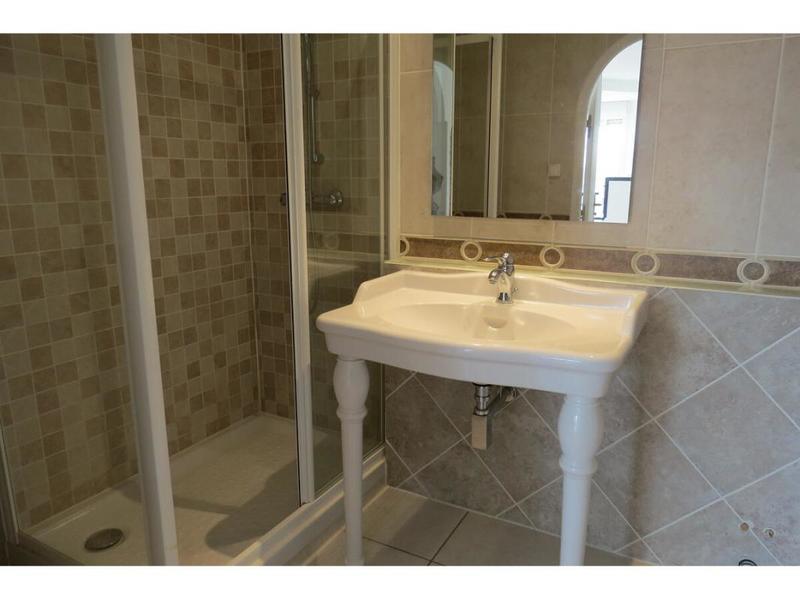 Appartement - 93 m² - 4 pièces