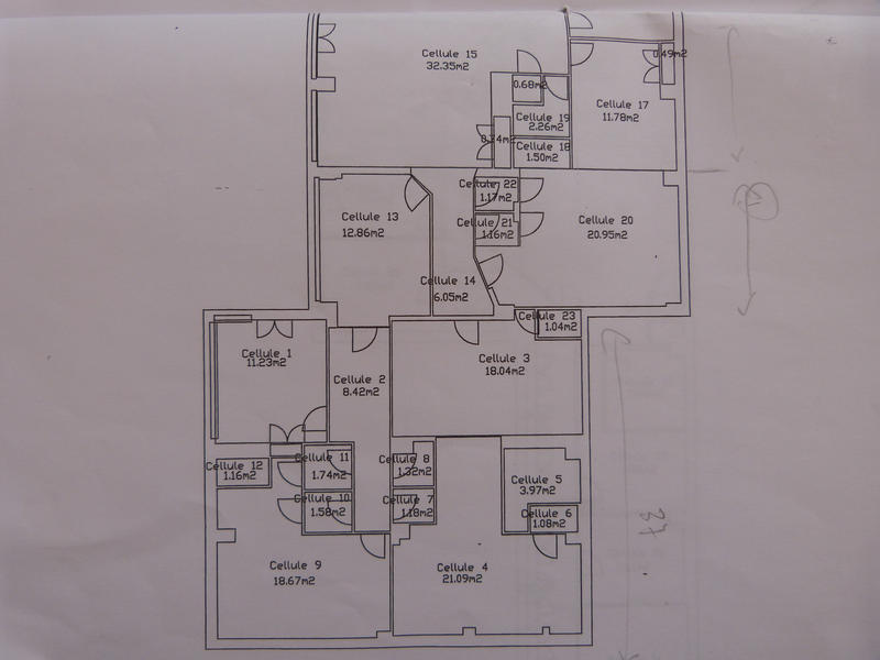 Local commercial - 317 m²