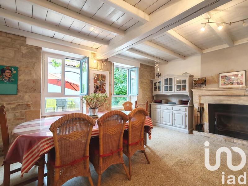 Maison - 239 m² - 9 pièces