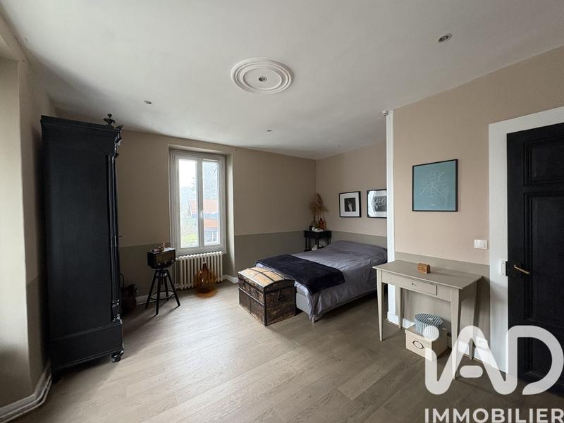 Maison de ville - 181 m² - 9 pièces