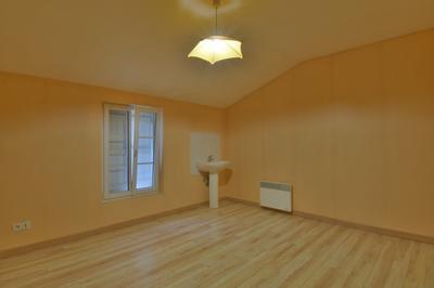 Maison - 208 m² - 4 pièces