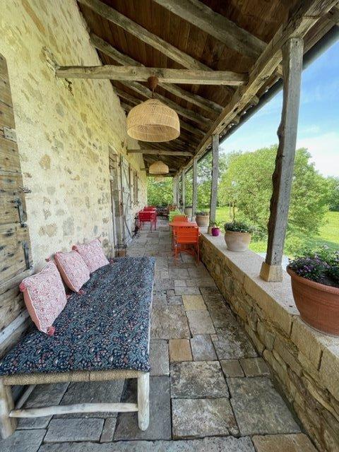 Demeure - 298 m² - 8 pièces