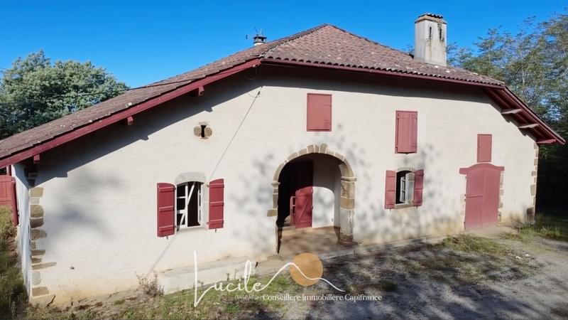 Maison - 137 m² - 5 pièces