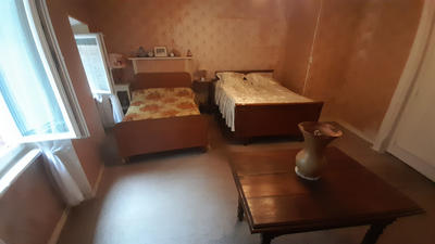 Maison - 180 m² - 7 pièces