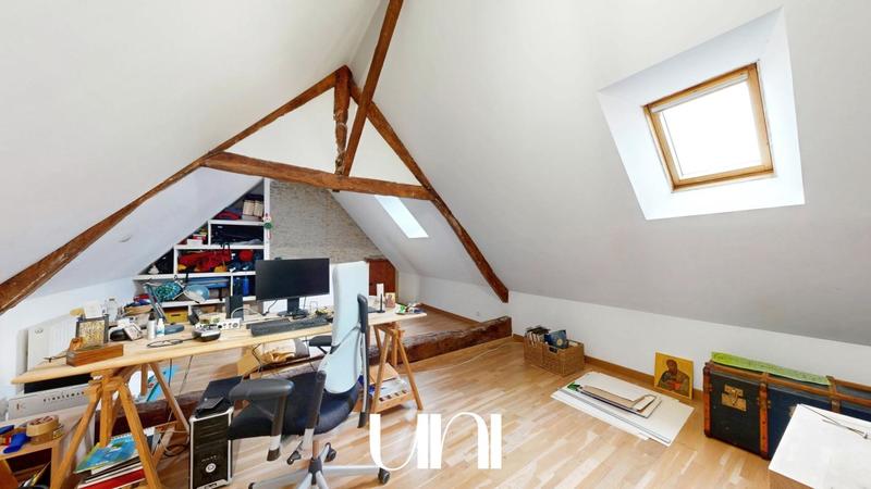 Maison - 228 m² - 7 pièces