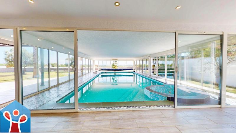 Maison - 230 m² - 5 pièces