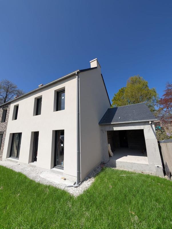 Maison traditionnelle - 92 m² - 4 pièces