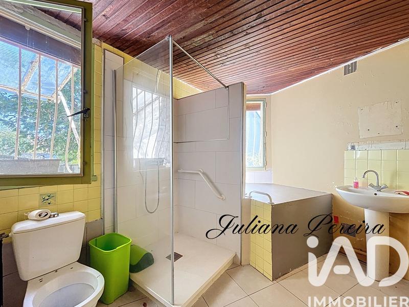 Maison - 248 m² - 11 pièces