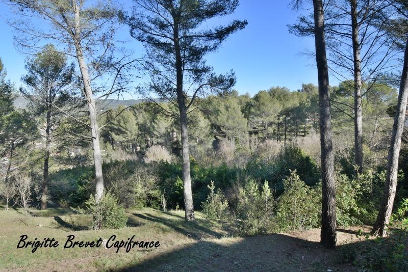 Maison - 230 m² - 6 pièces