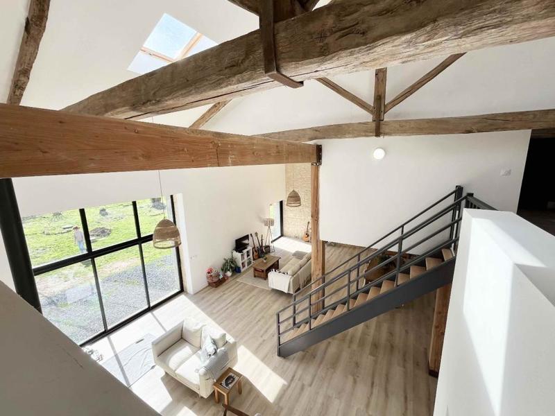 Maison - 279 m² - 6 pièces