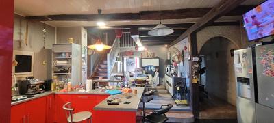 Maison - 200 m² - 5 pièces